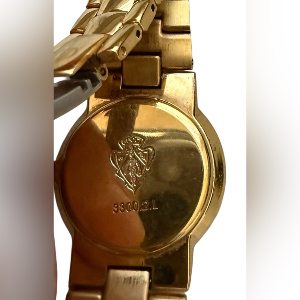“NWOT VINTAGE GUCCI 3300.2.L WOMEN’S GOLD PLATED SWISS QUARTZ WATCH” - Picture 8 of 11